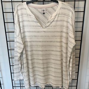 Cabi Long sleeve medium in heather stripe